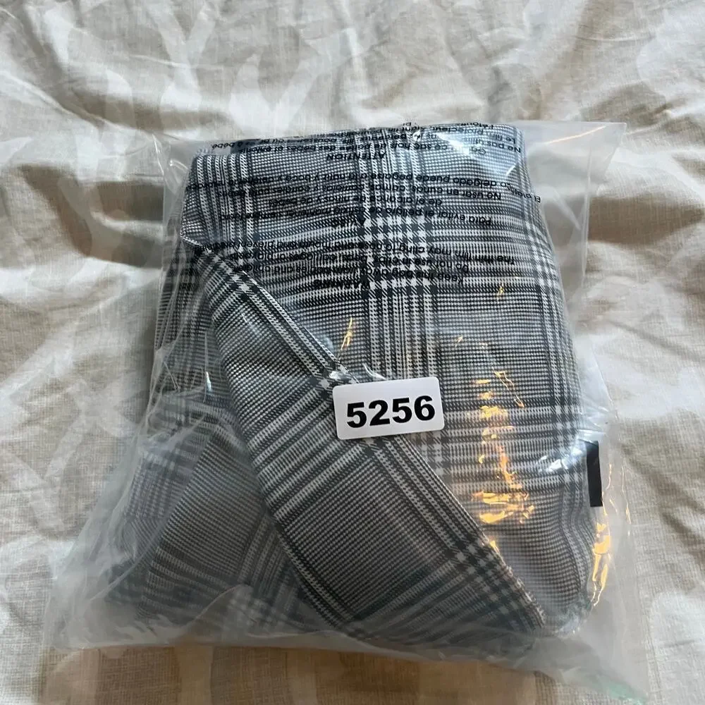 Walter‎ baker black white plaid cut out front blazer jacket size medium